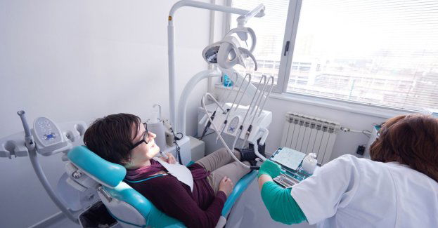 Uczniowie wyleczą zęby za darmo w nowych szkolnych gabinetach