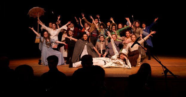 Aktorzy Teatru Współczesnego protestują przeciwko głodowym pensjom