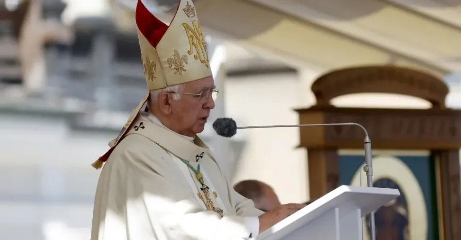 zdjęcie: Abp Wacław Depo na Jasnej Górze: sześć chorób Ojczyzny według ks. Piotra Skargi nadal aktualne / Częstochowa, 15.08.2026. Abp Wacław Depo przewodniczy sumie pontyfikalnej na Jasnej Górze, gdzie rozpoczęły się główne uroczystości święta Wniebowzięcia Najświętszej Maryi Panny, 15 bm. Kilkadziesiąt tysięcy osób w dniach poprzedzających święto dotarło do sanktuarium w pieszych pielgrzymkach. (sko) PAP/Waldemar Deska