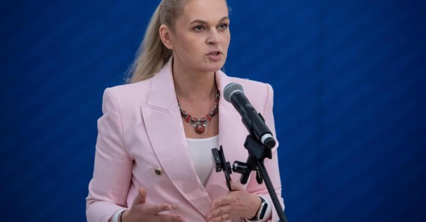 W szkołach brakuje ok. 15 tys. nauczycieli
