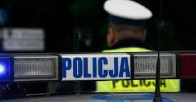 Kierowca zatrzymany w związku z przekroczeniem prędkości poruszał się pojazdem poszukiwanym