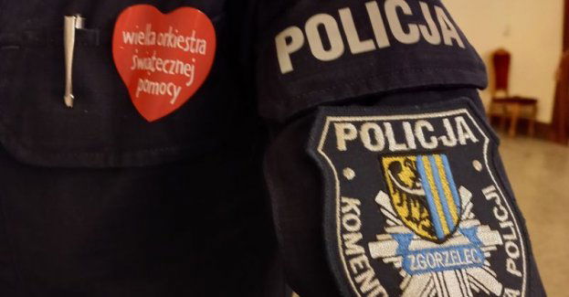 Zgorzeleccy policjanci podczas WOŚP