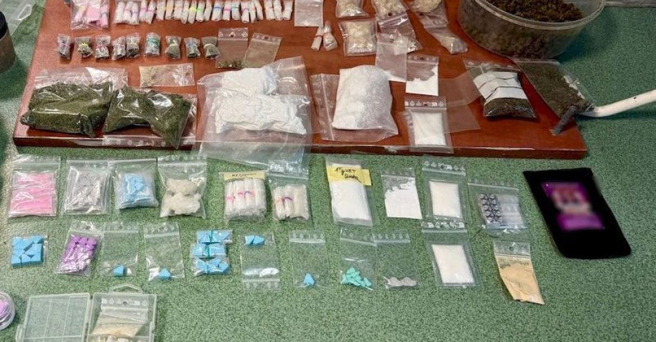zdjęcie: Ponad pół kilograma narkotyków w mieszkaniu w Słupsku / fot. KMP w Słupsku