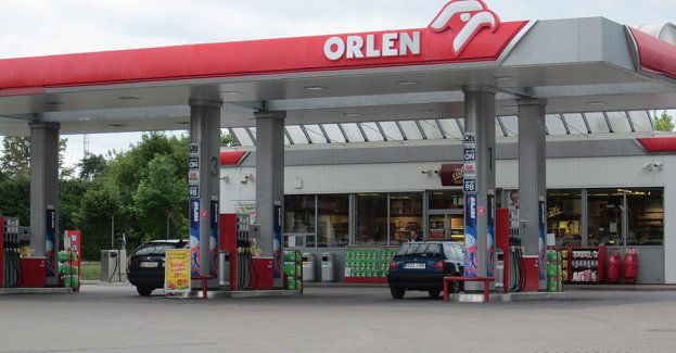 Czynności w jednej ze spółek stanowią realizację postanowienia prokuratora o żądaniu wydania rzeczy, a nie przeszukanie