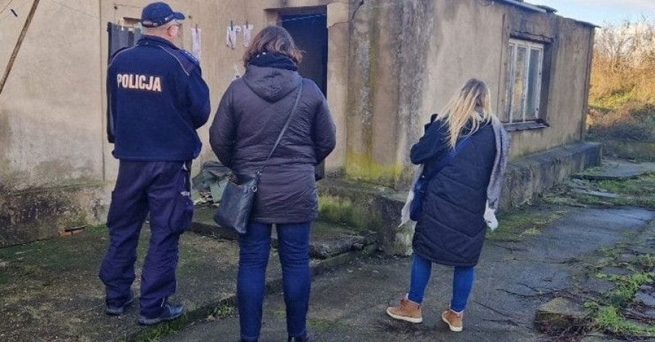 zdjęcie: Zimno zagraża życiu Jeden telefon może uratować / fot. KPP w Lubinie