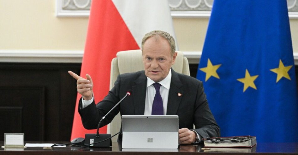 zdjęcie: Premier: program Polska Zbrojna będzie realizowany / Warszawa, 17.03.2026. Premier Donald Tusk na posiedzeniu rządu w KPRM w Warszawie, 17 bm. Na posiedzeniu ministrowie zajmą się m.in. nowelą ws. sądowej kontroli odmów udziału pełnomocnika świadka w przesłuchaniach. (mr) PAP/Marcin Obara