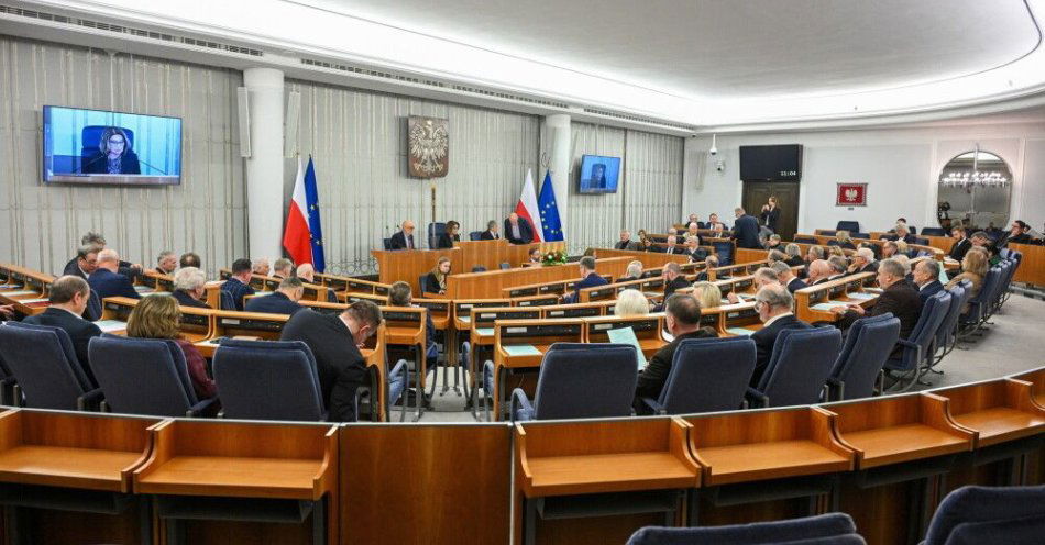 zdjęcie: Senat: PiS chce odrzucenia nowelizacji ustawy o Krajowej Radzie Sądownictwa; KO zapowiedziało poparcie / Warszawa, 28.01.2026. Senatorowie na sali obrad izby, 28 bm. Senatorowie zajmą się nowelą ustawy o Krajowej Radzie Sądownictwa oraz ustawy – Kodeks wyborczy. (sko) PAP/Radek Pietruszka
