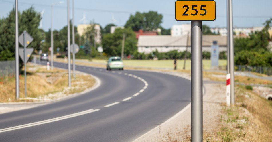 zdjęcie: Kolejna obwodnica wkrótce w budowie / Fot. Szymon Zdziebło/tarantoga.pl dla UMWKP; Graf. ZDW