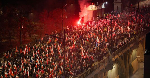 Ulicami Warszawy przeszedł Marsz Niepodległości; duże rozbieżności w szacunkach dot. liczebności