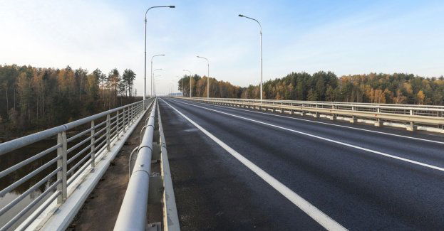 Nowy wiadukt nad torami w Sterławkach Wielkich