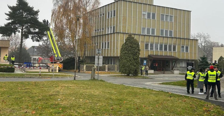 zdjęcie: Policjanci z Prudnika na czeskich ćwiczeniach AMOK / fot. KPP Prudnik