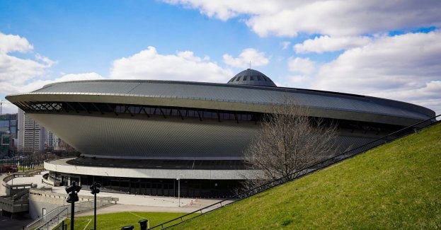 Nowy parkiet sportowy i udogodnienia dla osób z niepełnosprawnościami. Kolejne inwestycje w Spodku