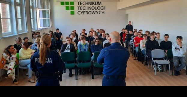 Spotkanie z maturzystami w Technikum Technologii Cyfrowych przy ul. Niemierzyńskiej 17 w Szczecinie