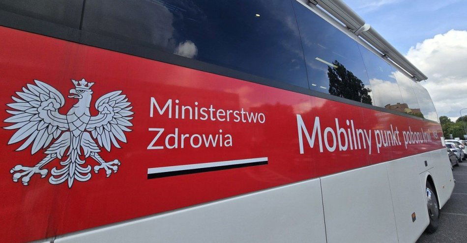 zdjęcie: Oddaj krew przed Komendą Miejską Policji w Rybniku / fot. KMP w Rybniku