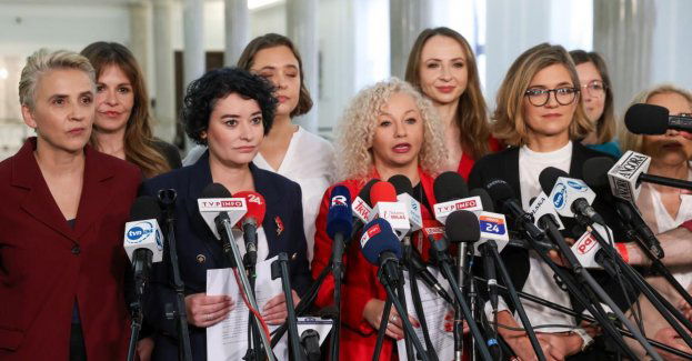 Do Sejmu wpłynęły dwa projekty Lewicy ws. liberalizacji przepisów aborcyjnych