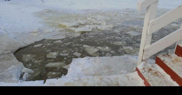 Uważaj! wejście na lód może być śmiertelnie niebezpieczne