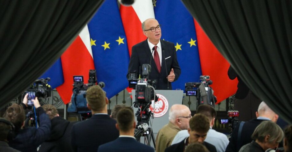 zdjęcie: Czarzasty: deklaruję bardzo lojalną współpracę z rządem / Warszawa, 18.11.2025. Marszałek Sejmu Włodzimierz Czarzasty podczas konferencji prasowej w Sejmie, 18 bm. Włodzimierz Czarzasty został wybrany na nowego marszałka Sejmu. Zastąpił na tej funkcji lidera Polski 2050 Szymona Hołownię. (aldg) PAP/Tomasz Gzell