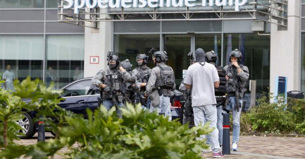 Dwie osoby zginęły, jedna została poważnie ranna w strzelaninach w Rotterdamie