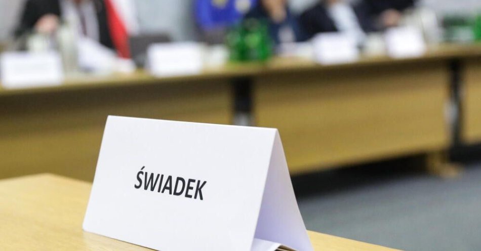 zdjęcie: B. szefowie CBA nie stawili się przed komisją ds. Pegasusa; jest wniosek do sądu o karę / Warszawa, 01.04.2025. Posiedzenie w niższej izbie parlamentu, 1 bm. sejmowej Komisji śledczej ds. inwigilacji systemem Pegasus. Wezwany w charakterze świadka w charakterze świadka w celu przesłuchania były szef Centralnego Biura Antykorupcyjnego Andrzej Stróżny nie zjawił się. (tg/dw) PAP/Tomasz Gzell