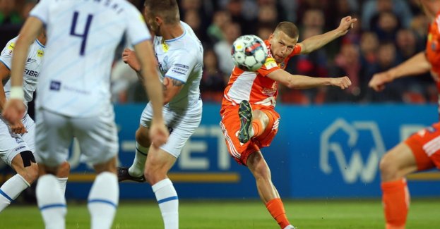 1. liga piłkarska - w finale baraży Bruk-Bet Termalica zmierzy się z Puszczą Niepołomice