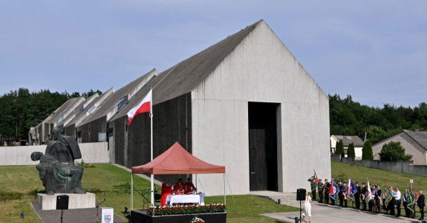 Rozpoczął się proces ws. libacji alkoholowej w mauzoleum w Michniowie