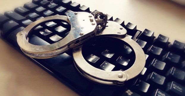Dał się oszukać fałszywemu kupującemu. Stracił blisko 8000 zł