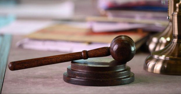 Wkrótce AI będzie uczestniczyć w procesie tworzenia aktów prawnych