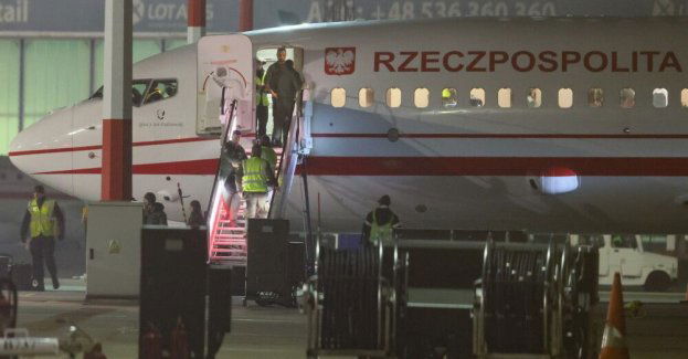 Szef MSZ za możliwością opłat za powrót rządowymi samolotami z miejsc objętych wcześniej ostrzeżeniami