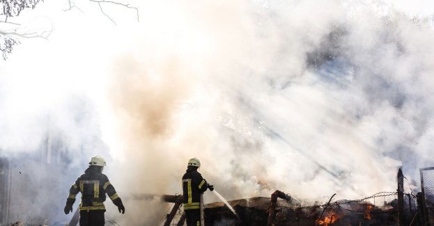 W wyniku pożaru spłonęły dwa ciągniki; trwa policyjne śledztwo