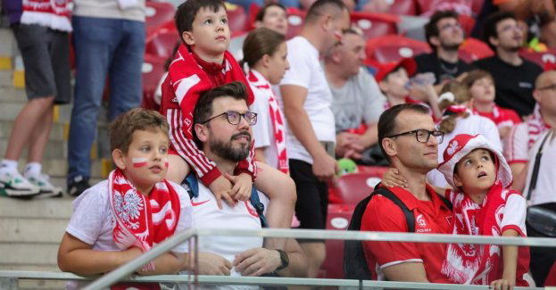 Warszawska Strefa Kibica piłki nożnej rusza w niedzielę