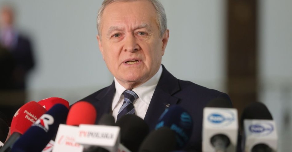 zdjęcie: Piotr Gliński: na konwencji programowej PiS Kaczyński raczej nie „namaści” nikogo na premiera / Warszawa, 02.02.2024. Poseł PiS Piotr Gliński podczas konferencji prasowej w Sejmie w Warszawie, 2 bm. (jm) PAP/Rafał Guz