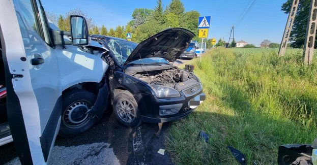 Nie zatrzymała się przed znakiem STOP i wymusiła pierwszeństwo