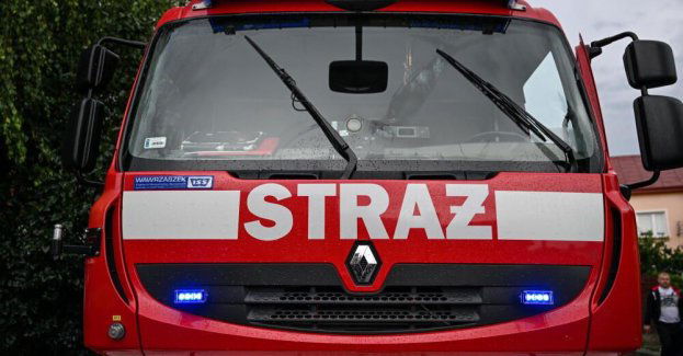 Rolnicy liczą straty po gradobiciu; po nawałnicy utrudnienia w kursowaniu pociągów