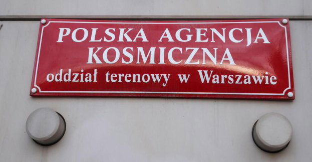 W czwartek części chińskiej rakiety mogą wejść w atmosferę, także nad Polską