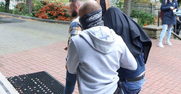 Podczas przeszukań w sosnowieckiej kurii zabezpieczono wiele dokumentów i nośników danych