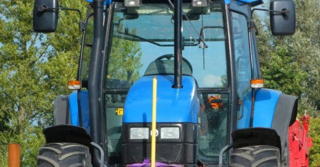 Prowadził ciągnik rolniczy bez uprawnień