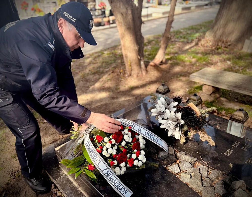 zdjęcie: Nie zapominamy o Wiktorze Ludwikowskim twórcy policji / fot. KPP Kędzierzyn Koźle