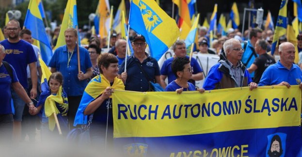 Marsz Autonomii przeszedł ulicami Katowic przed Pomnik Powstańców Śląskich