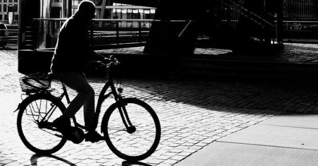 Sprawca kolizji drogowej okazał się być poszukiwany