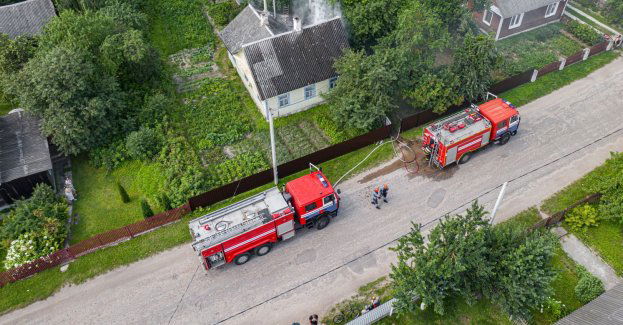 Przekroczony stan alarmowy na Bobrzy w Słowiku, 63 interwencje strażaków w związku z padającym deszczem