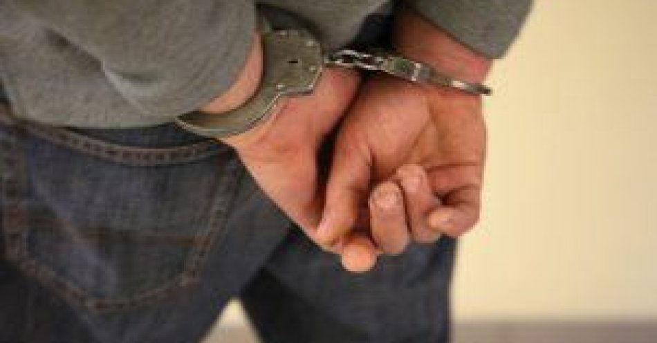 zdjęcie: Dzielnicowi z Bralina zatrzymali poszukiwanego kierowcę / fot. KPP Kępno