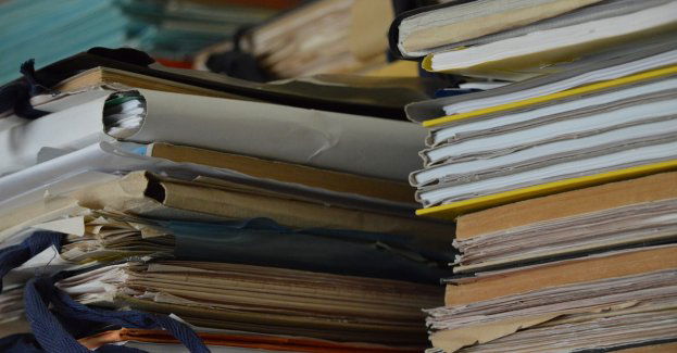 Pożar dawnej fabryki naczyń emaliowanych OFNE; spłonęły materiały biurowe