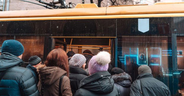 CiepłoBus ponownie na ulicach Sosnowca - pomoc dla najbardziej potrzebujących