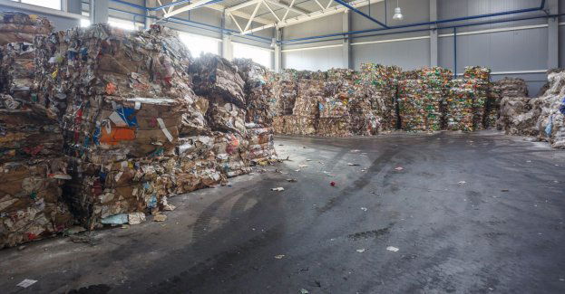 Pięć kolejnych osób zatrzymanych za udział w mafii śmieciowej