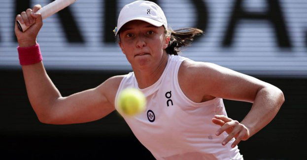 French Open - Świątek wygrała w finale z Muchovą