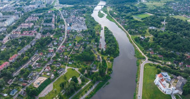 Wody Polskie naprawiają uszkodzone w powodzi koryto Białej
