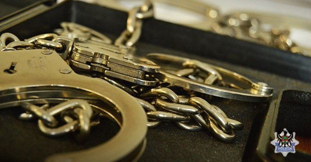 Zatrzymany na kradzieżach sklepowych 28-latek był dodatkowo poszukiwany przez prokuraturę