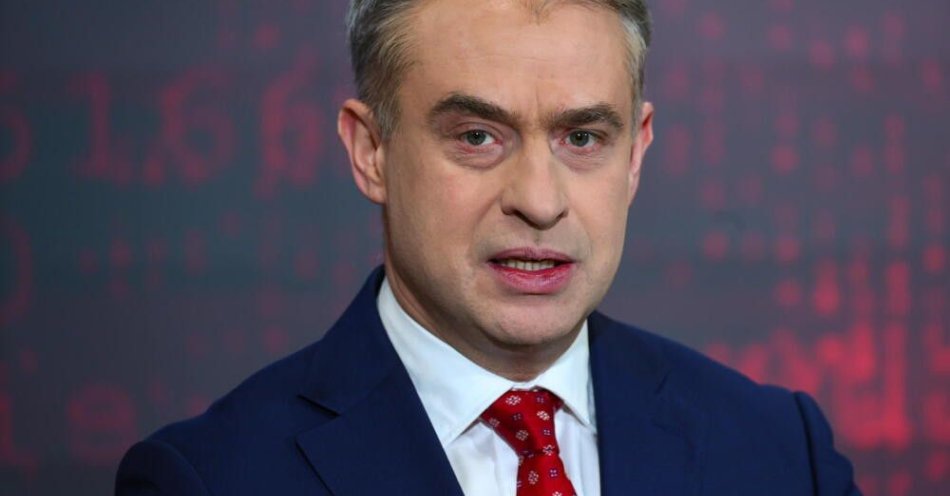 zdjęcie: Gawkowski: wdrożenie zmian w dokumentach dotyczących małżeństw jednopłciowych potrwa 8 miesięcy / Warszawa, 09.01.2026. Wicepremier, minister cyfryzacji Krzysztof Gawkowski na konferencji prasowej w siedzibie resortu w Warszawie, 9 bm. Temat spotkania: 