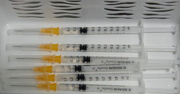 Pierwsze szczepionki przeciwko COVID-19 pojawią się w Polsce do 15 października