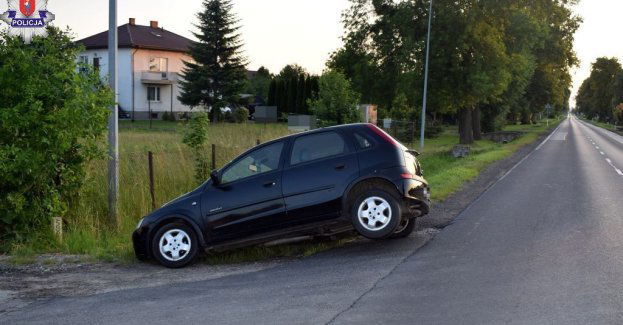 Pijany wjechał do rowu. W organizmie miał ponad 3 promile